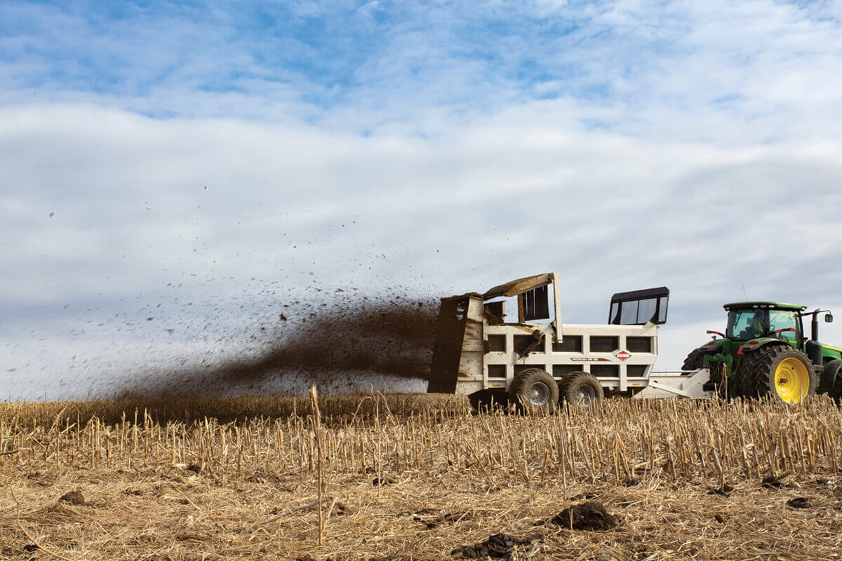 Hydraulic Push Manure Spreaders KUHN
