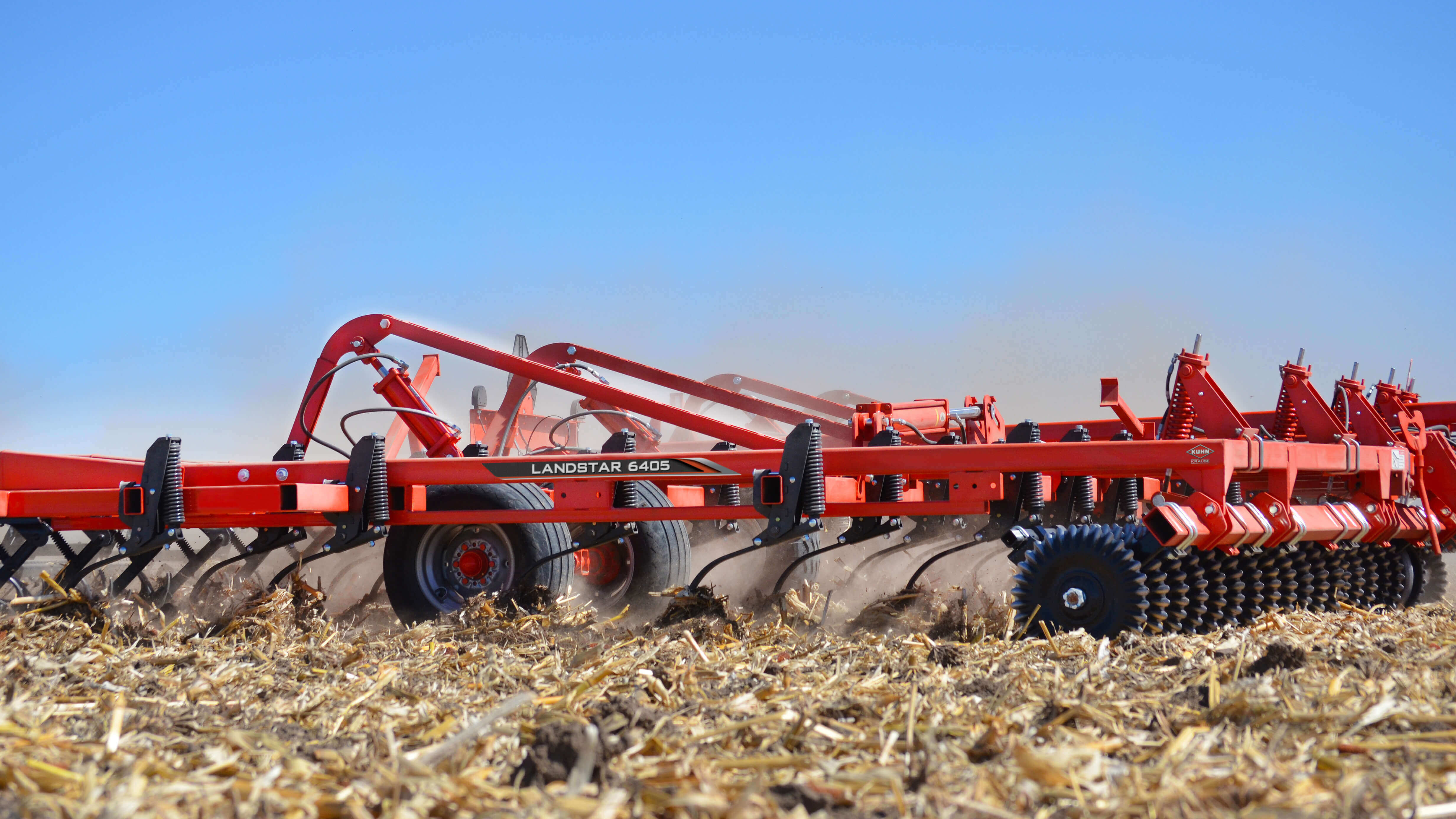 KUHN Krause Landstar™ 6405 The Premier Seedbed Management System KUHN