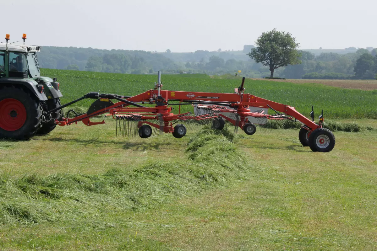 KUHN GA 6930, 7530, 8030, 8830 Semi-Mounted, Twin-Rotor Rotary Rakes