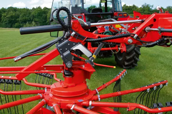 GA_Hydraulic Working Width Adjustment.jpg