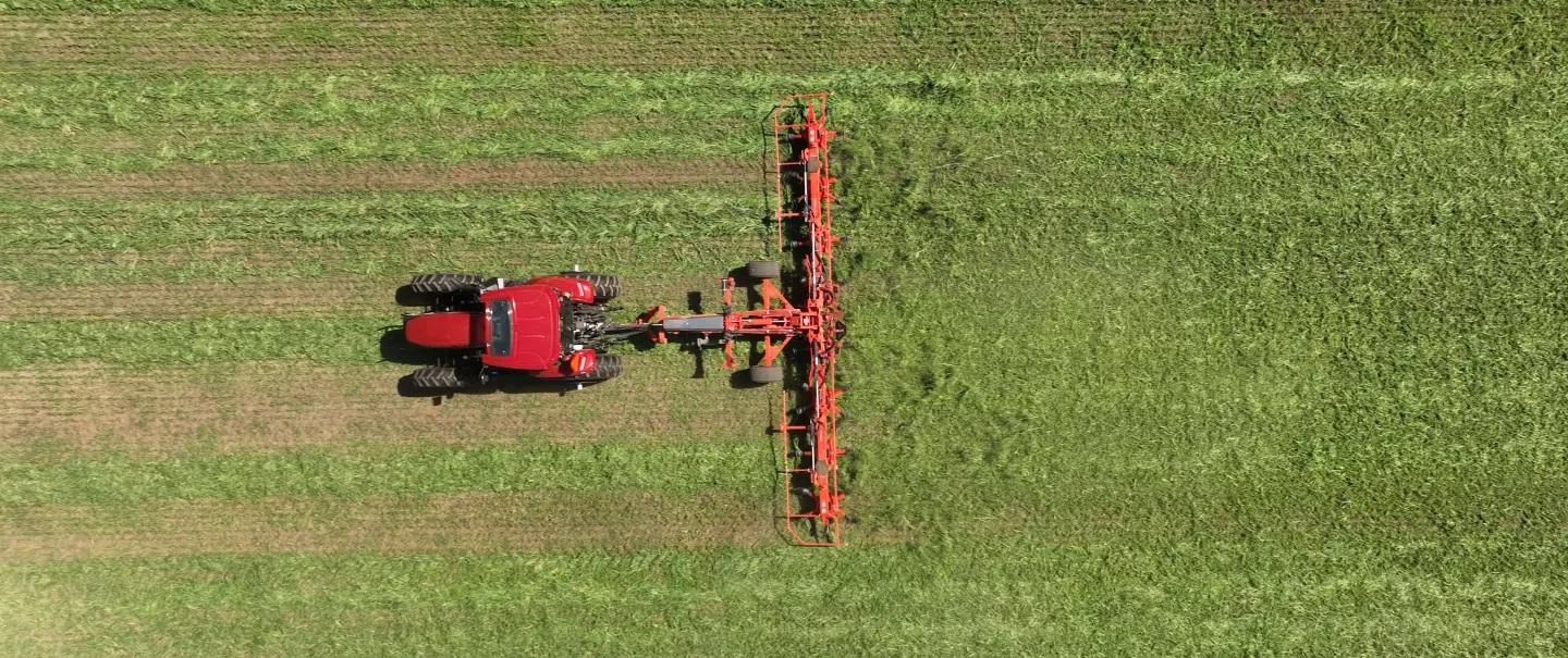 KUHN GF 1003 T Series Trailed Tedders | KUHN