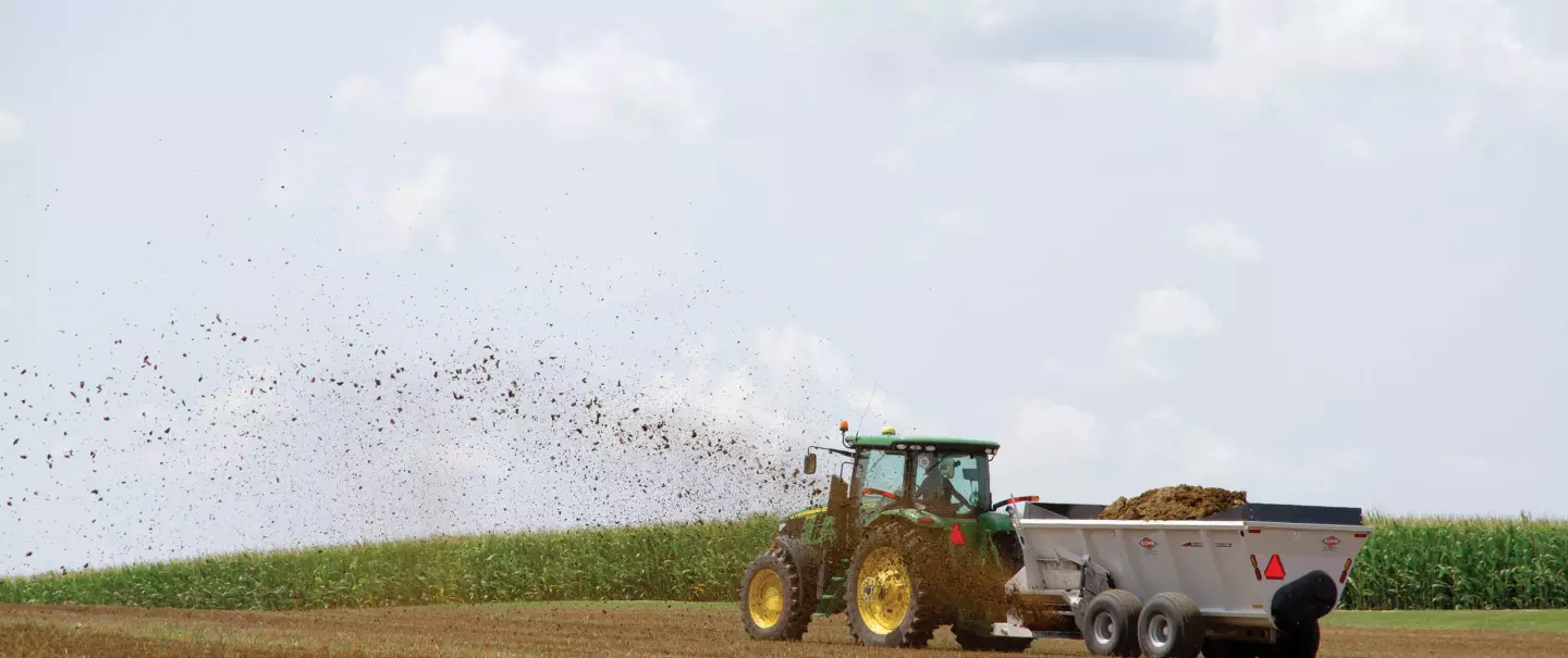 KUHN Knight SLC 100 Series ProTwin® Slinger® Commercial Manure
